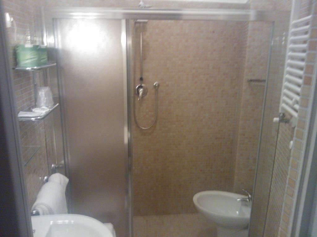 Hotel Real Sottomarina Phòng bức ảnh